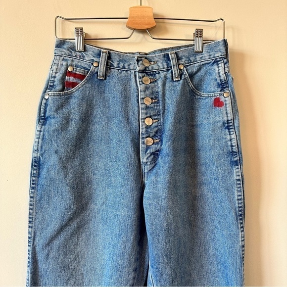 VINTAGE-WRANGLER Hand Painted Heart & Arrow Design High Rise Raw Hem Jean - Picture 6 of 13
